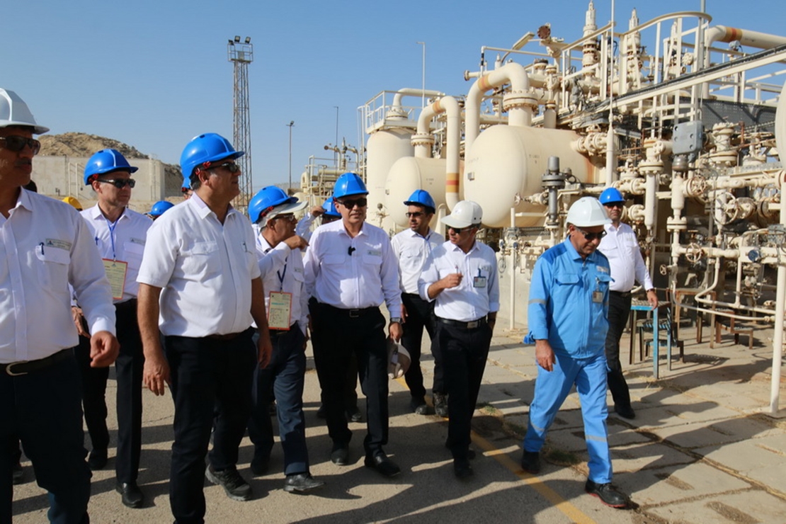 گزارش تصویری بازدید مدیرعامل شرکت نفت مناطق مرکزی ایران از منطقه عملیاتی نار و کنگان