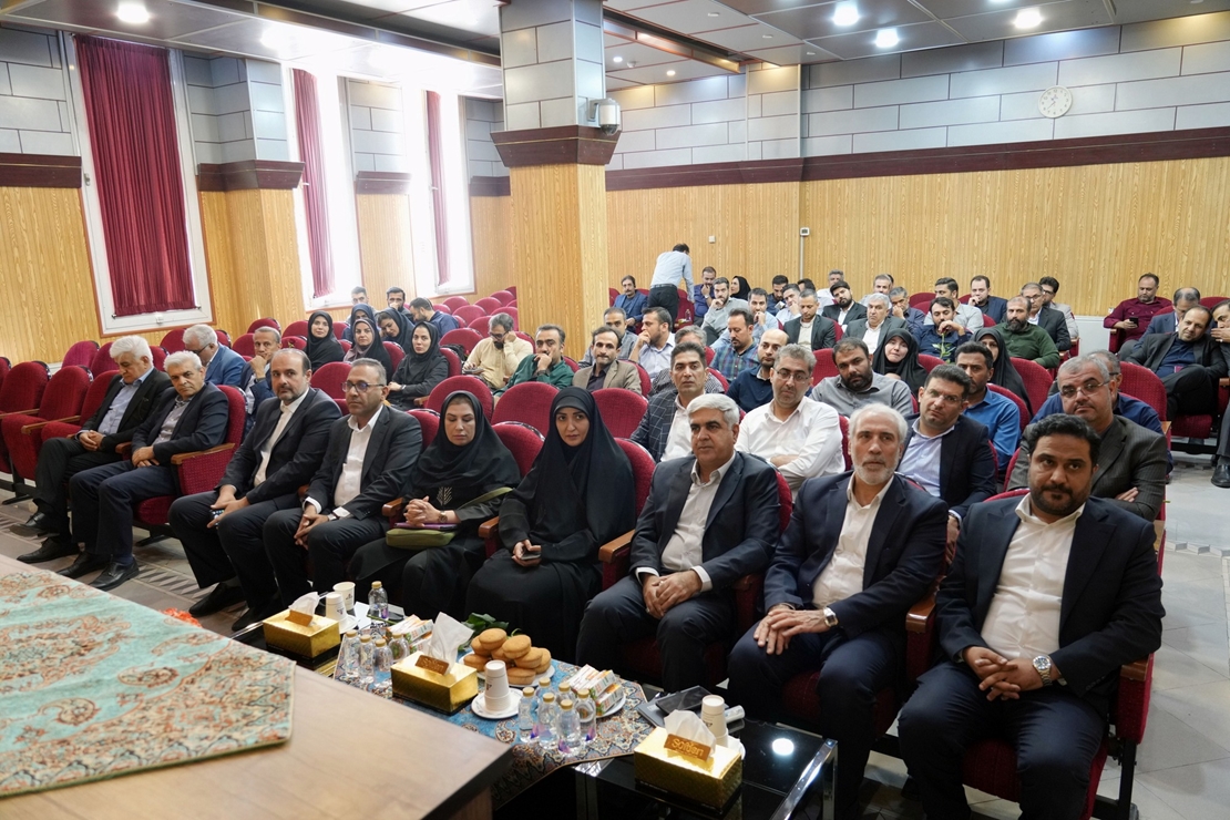 برگزاری آیین نکوداشت پیوند و رویش در شرکت نفت مناطق مرکزی ایران 
