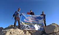 صعود گروه کوهنوردی شرکت بهره برداری نفت و گاز غرب به قله فرخشاد