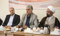 مبناي مديريت  شركت نفت مناطق مركزي ايران بر اساس اعتماد محوري و صداقت است