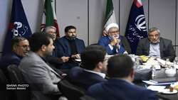 مجلس به‌طور جدی پیگیر حل مشکلات کارکنان صنعت نفت است