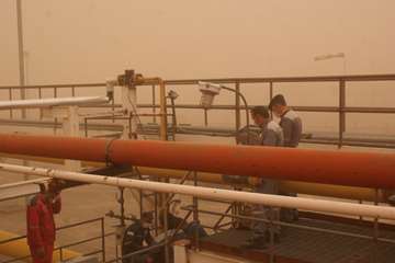 گرد و غبار غلیظ و طوفان شن در منطقه عملیاتی خانگیران سرخس
