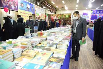 آغاز هجدهمین دوره نمایشگاه کتاب در ایام الله دهه مبارک فجر در شهرستان سرخس