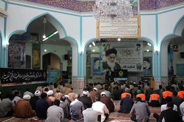 گرامیداشت سالروز ارتحال حضرت امام خمینی (ره) و شهدای قیام ١۵ خرداد در شرکت بهره برداری نفت و گاز شرق