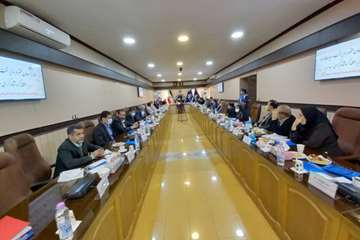بازدید معاون وزیر در توسعه مدیریت و سرمایه انسانی از شرکت بهره برداری نفت و گاز غرب