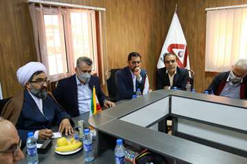 بازدید مدیرعامل شرکت نفت مناطق مرکزی ایران و هیات همراه از میدان نفتی خشت