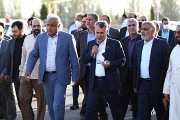 بازدید کمیسیون انرژی از منطقه عملیاتی سروستان و سعادت‌آباد 