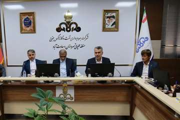 نشست مشترک مدیرعامل نفت مرکزی و اعضای کمیسیون انرژی مجلس شورای اسلامی در حاشیه بازدیداز منطقه عملیاتی سروستان و سعادت آباد