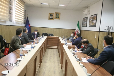 گزارش تصویری: برگزاری نشست کارگروه مقابله با بیماری کرونا در ستاد شرکت نفت مناطق مرکزی ایران 