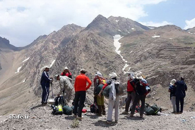 صعود کوهنوردان منطقه عملیاتی پارسیان به خط الرأس شرقی دنا 